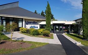Logis Hotel Restaurant Le Jardin Delice